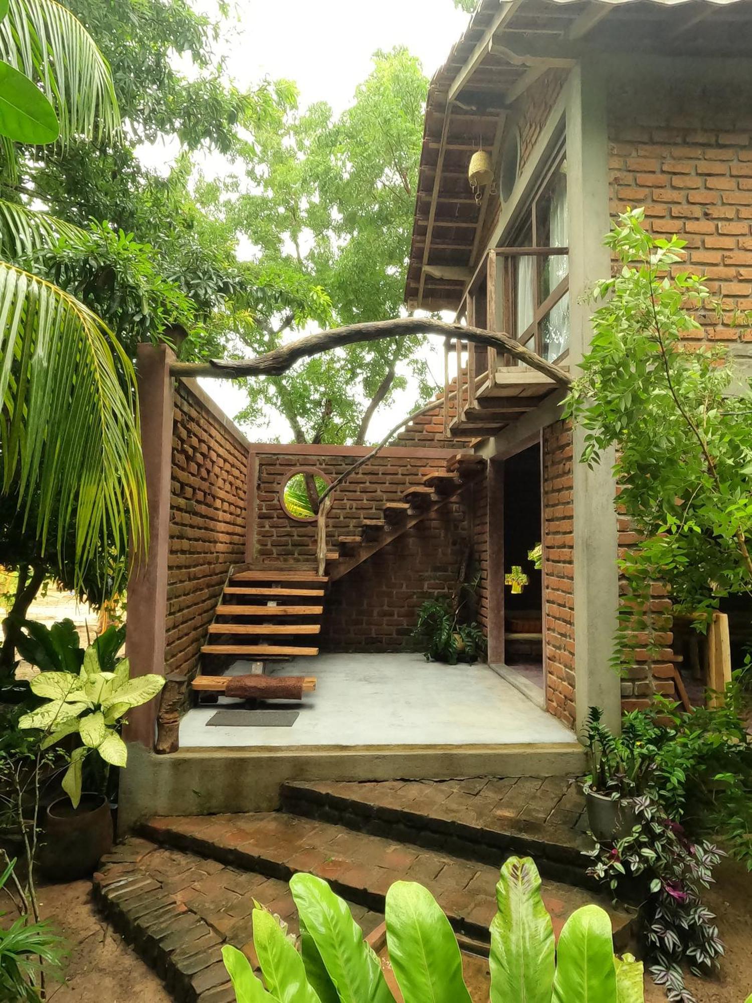بوتوفيل Monsoon Eco Resort - Whisky Point Arugambay الغرفة الصورة